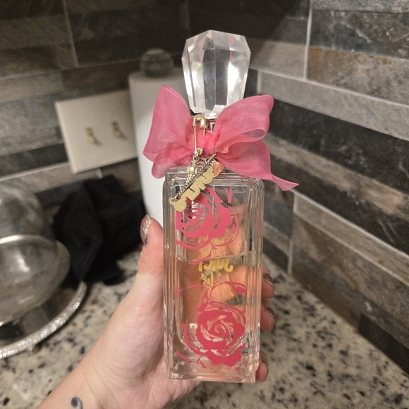 Juicy - Picture 4 of 7